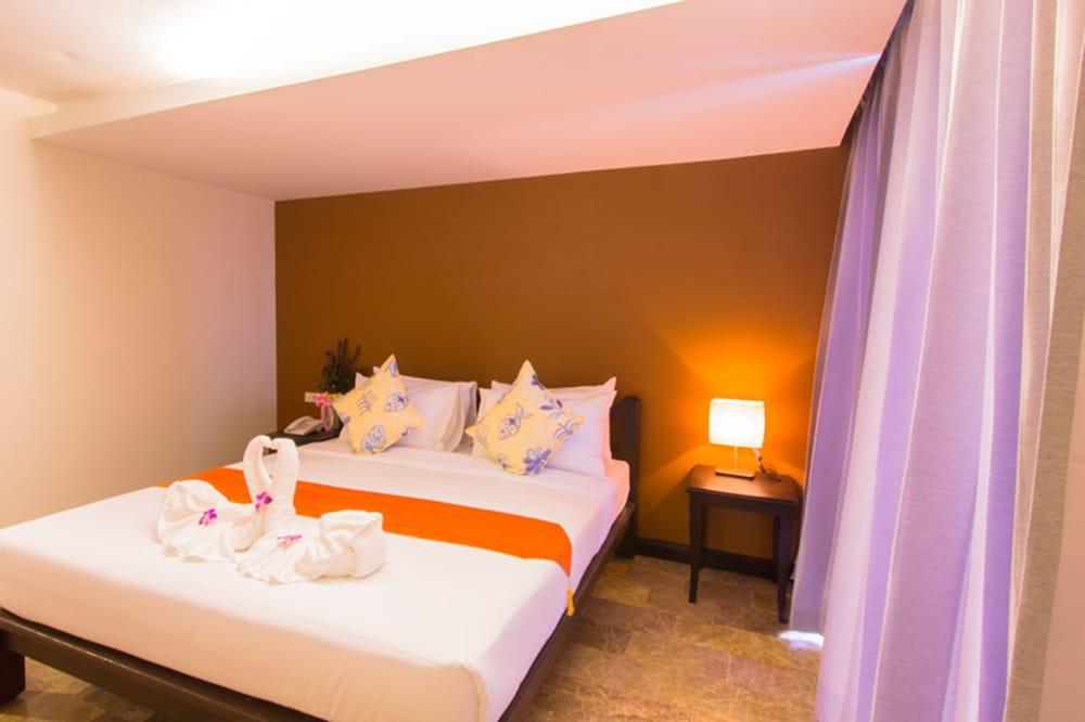 All Together Suite Hotel Bangkok Exterior foto