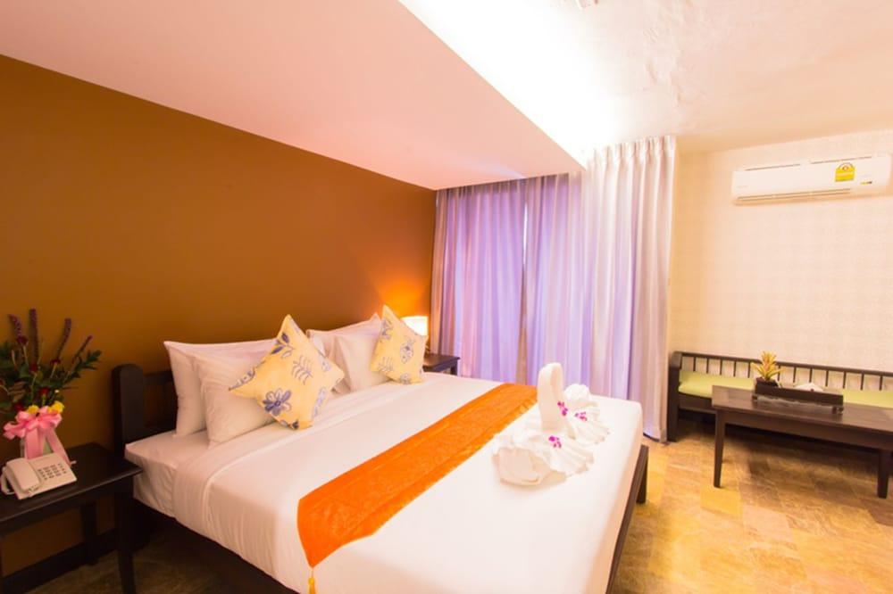 All Together Suite Hotel Bangkok Exterior foto
